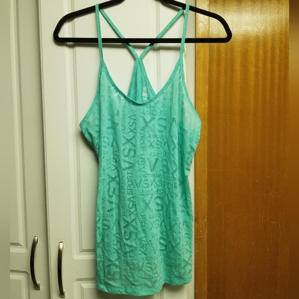 🍁🌺💮Victoria's Secret VSX Sport racerback patterned mesh tank top